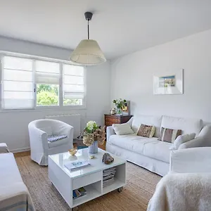  Appartement Le Saint é France